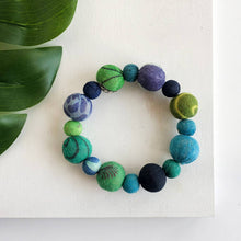 Load image into Gallery viewer, WorldFinds - Kantha Water Lilies Bracelet
