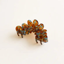 Load image into Gallery viewer, SS26  BROWN &amp; GOLD PETAL CLAW CLIP
