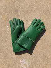 Load image into Gallery viewer, Billy Bamboo - LEATHER SHEARLING GLOVE
