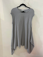 Load image into Gallery viewer, LINEN TUNIC

