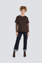 Load image into Gallery viewer, FW26 JESSICA LAURA TSHIRT W/ LACE SLEEVES
