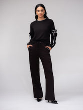 Load image into Gallery viewer, FW26 ES SPORTS KNIT PULLOVER WITH BOW DETAIL

