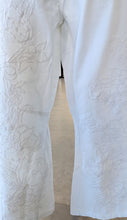 Load image into Gallery viewer, SS26 PL-G526 PAPERLACE EMBROIDERED JEANS
