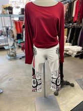 Load image into Gallery viewer, WOLF CAPRI
