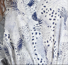 Load image into Gallery viewer, MAHOGANY JUNGLE CATS ROBE N141R

