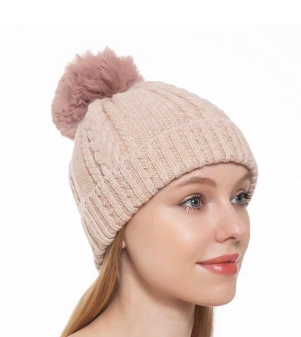 CABLE KNIT HAT  205,206