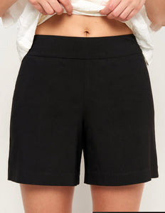 MARGARET M LILY SHORT BLACK