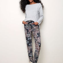 Load image into Gallery viewer, SUEDE JOGGER C5226R-157B
