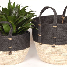 Load image into Gallery viewer, BLACK/NATURAL STRAW BASKET S/3
