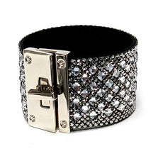 Load image into Gallery viewer, BUBBLE BLING CUFF
