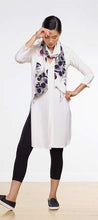 Load image into Gallery viewer, LUCY CAPRI PANT MADE IN CANADA Miik 425
