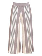 Load image into Gallery viewer, EZRA WIDE LEG CAPRI  MADE IN CANADA MiiK EZRA822

