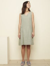 Load image into Gallery viewer, SLEEVLESS V NECK DRESS C3115/035B
