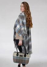Load image into Gallery viewer, LAMBSWOOL CAPE 1010
