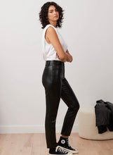 Load image into Gallery viewer, FW27 EMILY CLASSIC RISE SLIM YOGA JEANS
