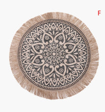 Load image into Gallery viewer, BURLAP NORDIC TASSEL PLACEMAT 2PKG
