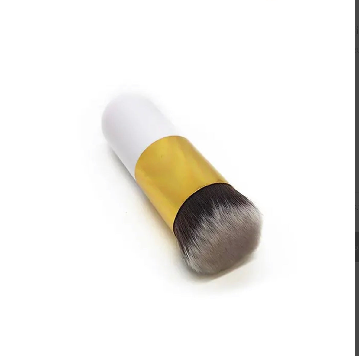 CHUNKY FOUNDATION BRUSH