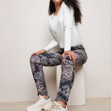 Load image into Gallery viewer, SUEDE JOGGER C5226R-157B
