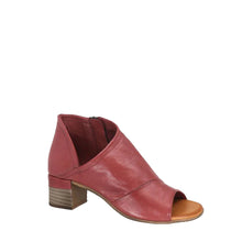 Load image into Gallery viewer, EVERLY GIA LEATHER SHOE
