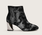 Load image into Gallery viewer, KENDALL &amp; KYLIE BLACK SILVER VEGAN SUEDE

