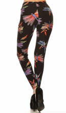 Load image into Gallery viewer, SKYLA PLUS SIZE  -REGULAR BAND LEGGING FLIRTY AND FEMME
