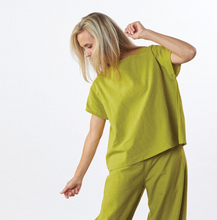 Load image into Gallery viewer, BRYN WALKER BESS SHIRT 2344 ARANCINI ORANGE
