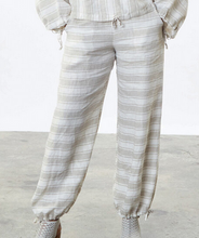 Load image into Gallery viewer, BRYN WALKER SASHA PANT GALLERY GREY
