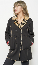 Load image into Gallery viewer, REVERSABLE LEOPARD JACKET
