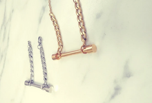 Load image into Gallery viewer, ATELIER SYP 18K GOLD SCREW YOU BRACELET
