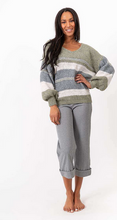 Load image into Gallery viewer, SWEATER 201112
