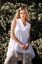 Load image into Gallery viewer, LADIES SLEEVLESS TUNIC 71212
