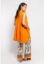Load image into Gallery viewer, LADIES SLEEVLESS TUNIC 71212
