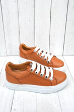 Load image into Gallery viewer, TYCHE LEATHER SHOES
