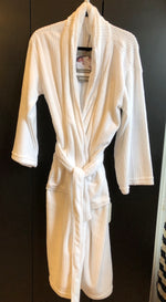Load image into Gallery viewer, DANIA DOWN LUXURY ROBE
