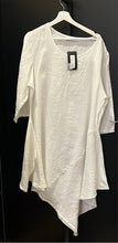 Load image into Gallery viewer, NAIDA TUNIC 2034

