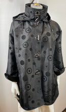 Load image into Gallery viewer, BLACK MULTI DOTS REVERSIBLE RAIN JACKET 8840
